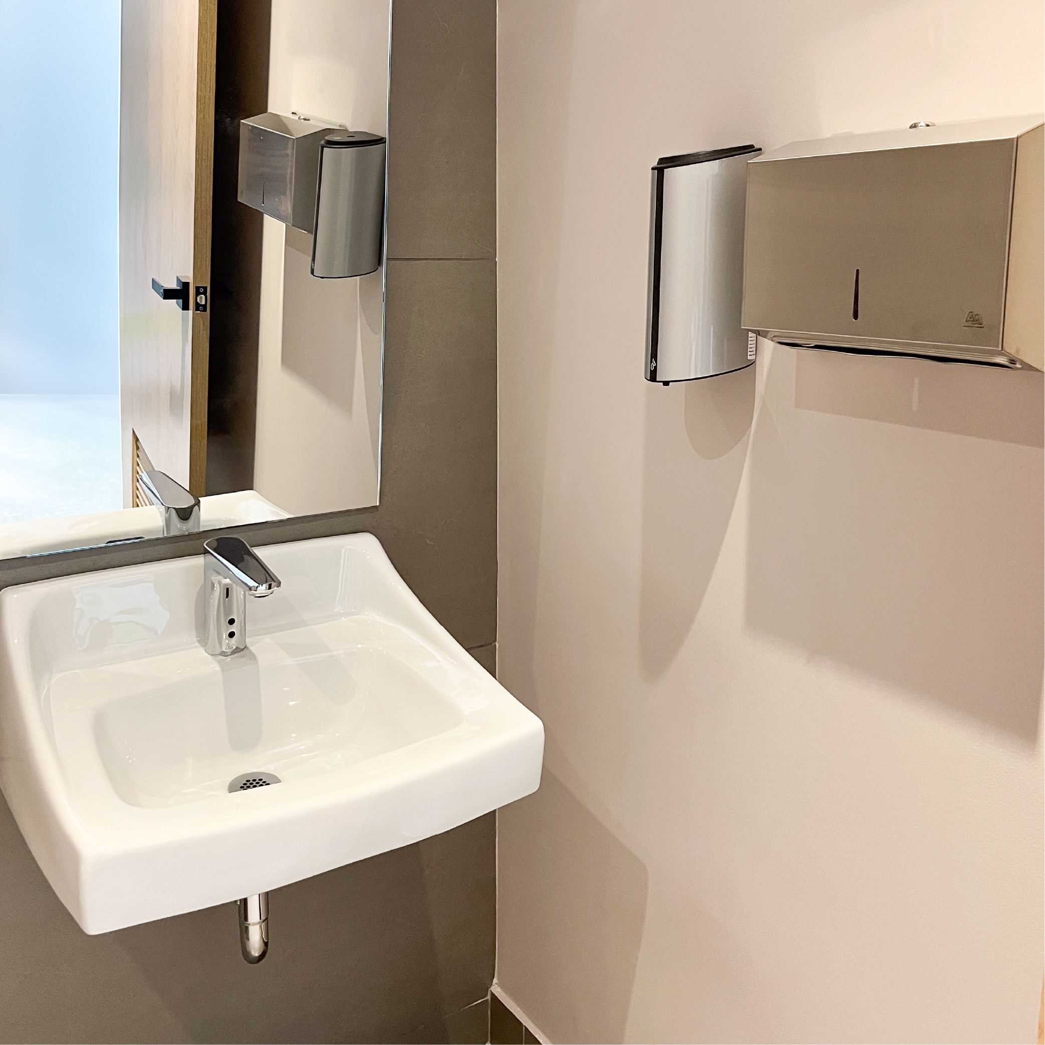 Dispensador de toallas de papel